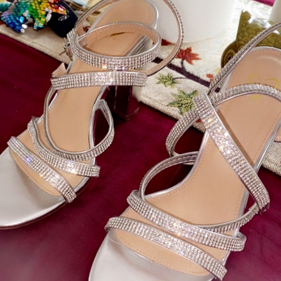 Heels - Picture 3 of 4